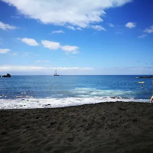 Volcano Views & Wifi Puerto de Santiago (Tenerife)